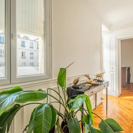 Parisian Escape And Jacuzzi And Vibes Apartment Paris