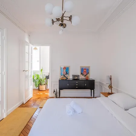 Parisian Escape And Jacuzzi And Vibes Apartment Paris